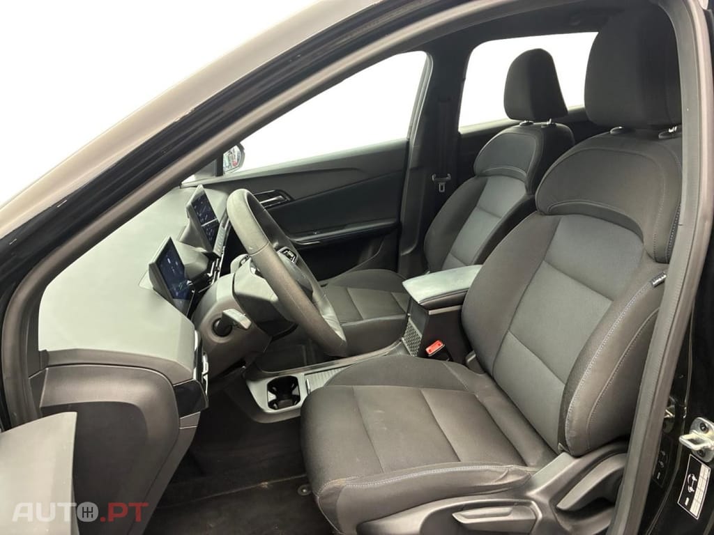 MG MG4 EV Standard 2WD