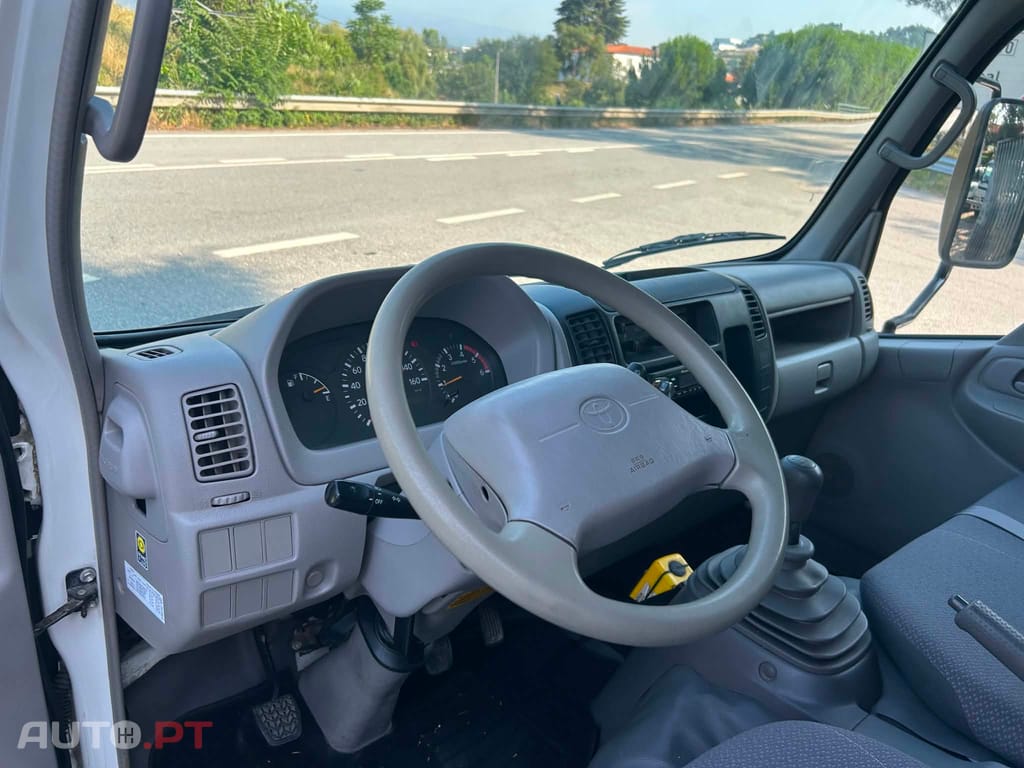 Toyota Dyna M35.25 Basculante