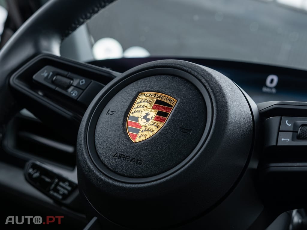 Porsche Taycan Bateria Performance Plus