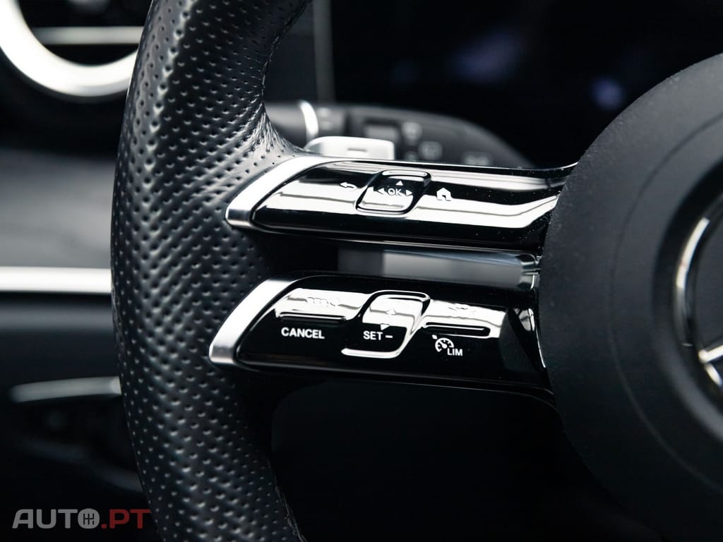 Mercedes-Benz E 300 de 9G-TRONIC AMG Line