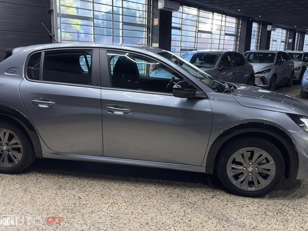 Peugeot E-208 50 kWh Active Pack
