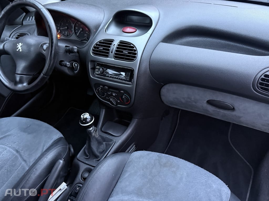 Peugeot 206 1.4 16V XS