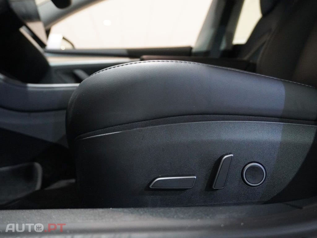 Tesla Model 3 Long Range AWD Dual Motor