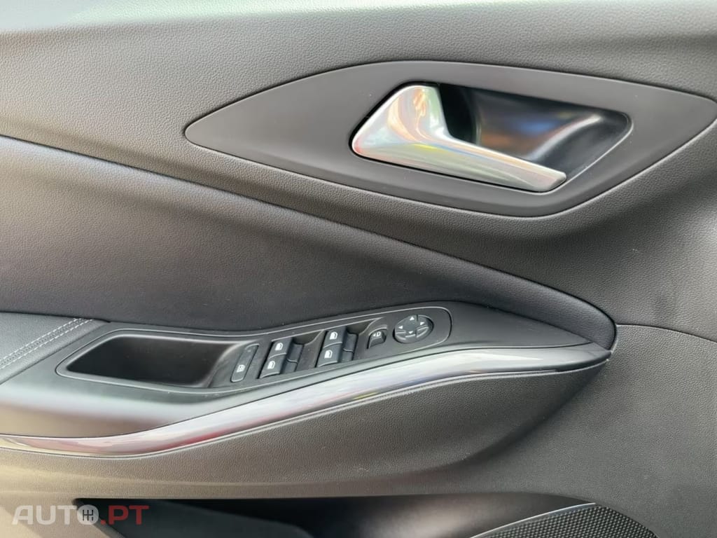 Opel Grandland (X) AT8  