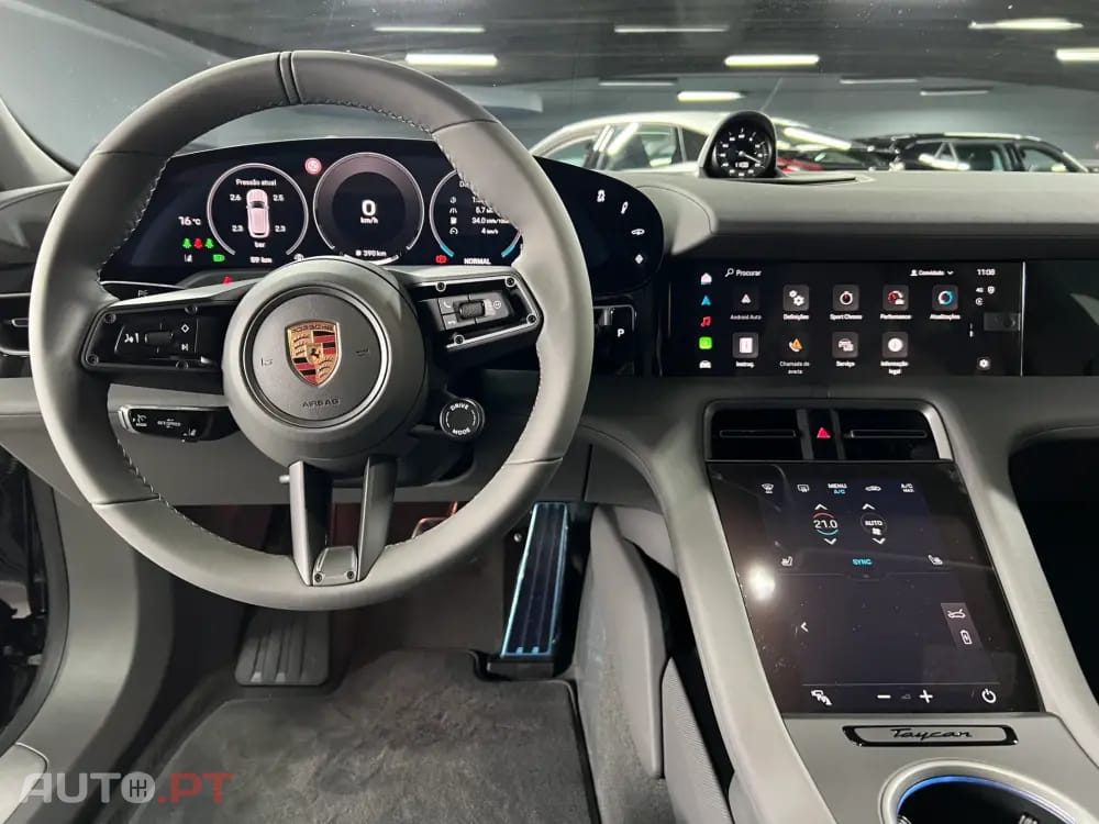 Porsche Taycan Outro