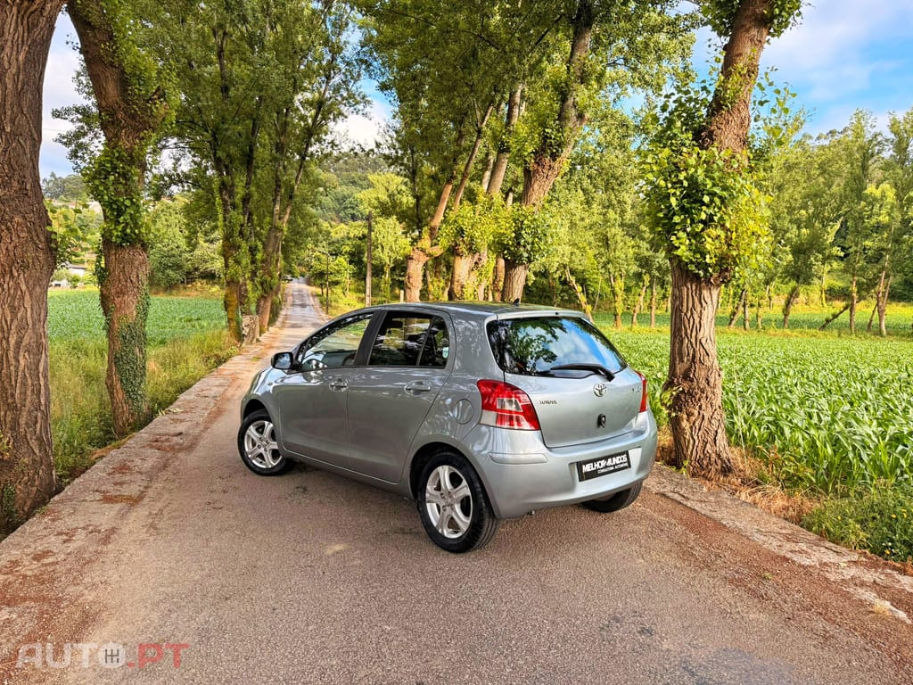 Toyota Yaris 1.0 VVT-i Sport+VSC