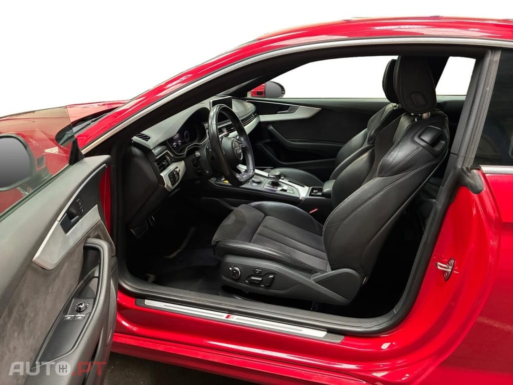 Audi A5 2.0 TDi tronic S-line