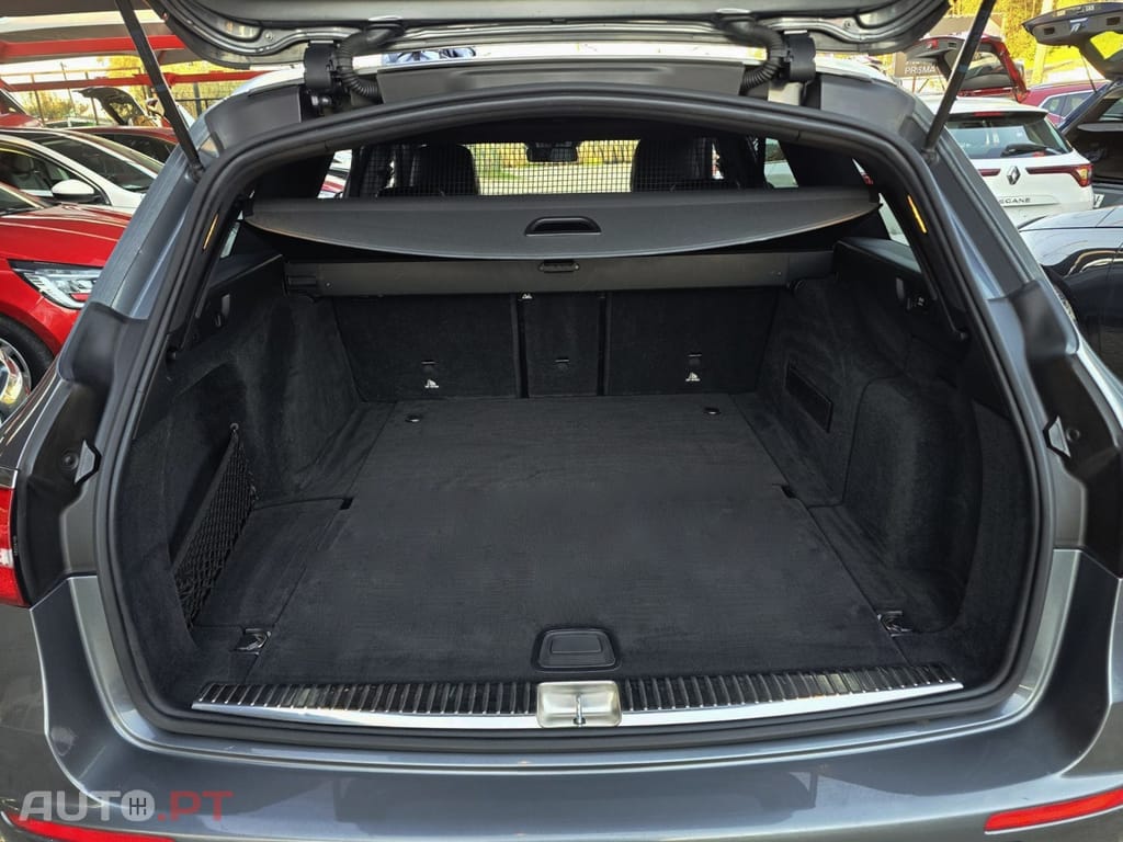 Mercedes-Benz E 220 D AMG