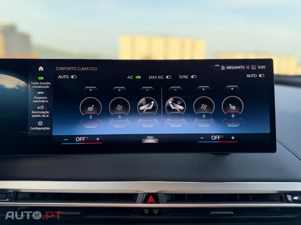 BMW iX xDrive 40 Pack Desportivo