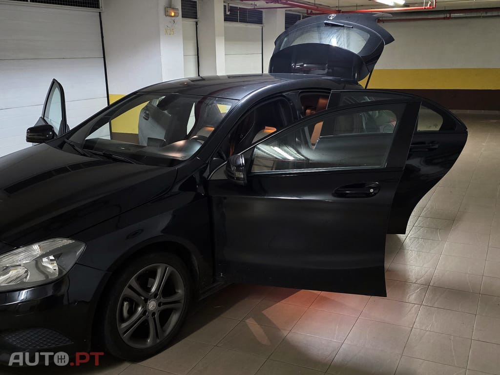 Mercedes-Benz A 180 CDI BlueEFFICIENCY