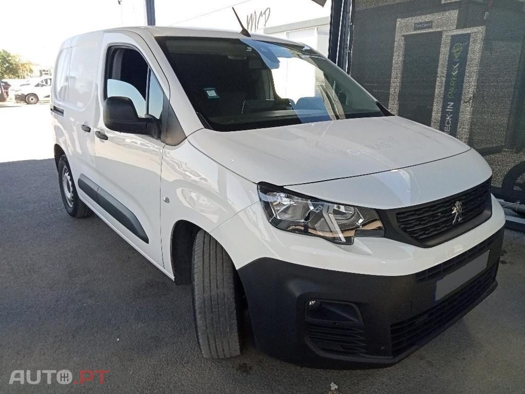 Peugeot Partner e-Partner 50 kWh Premium Standard - IVA Dedutível
