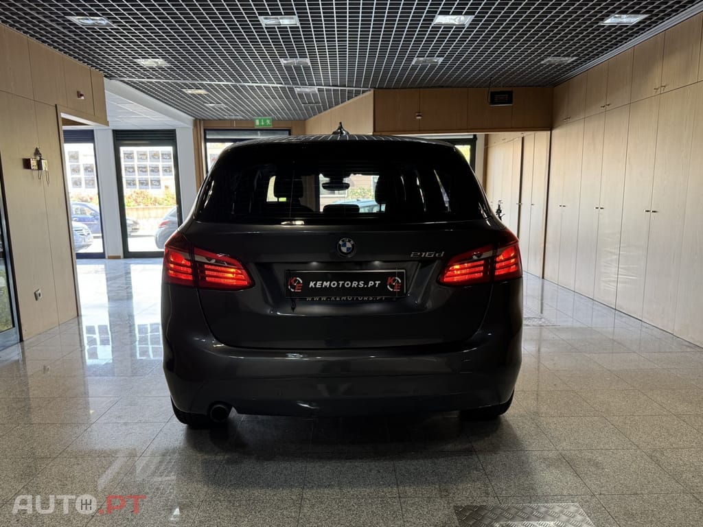 BMW 216 d Line Luxury Auto