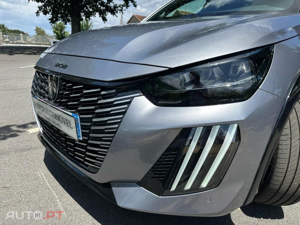 Peugeot E-208 50 kWh GT Pack