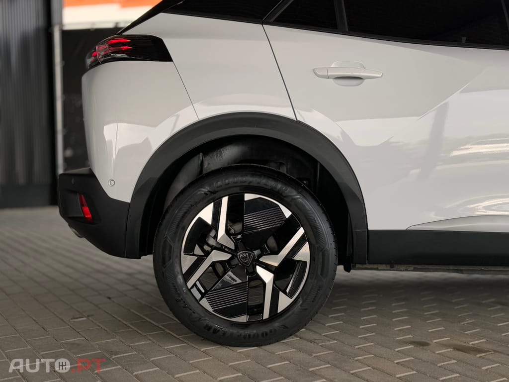 Peugeot 2008 1.2 PureTech Allure