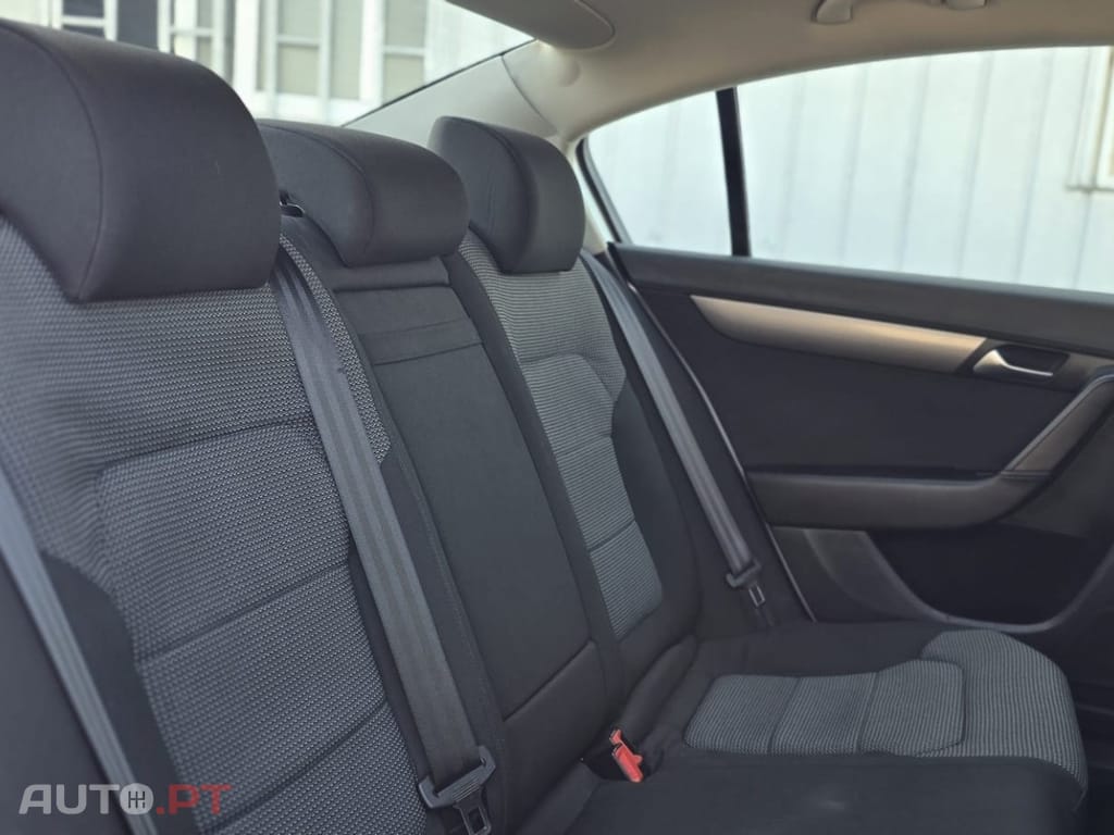 Volkswagen Passat 1.6 TDI Confortline