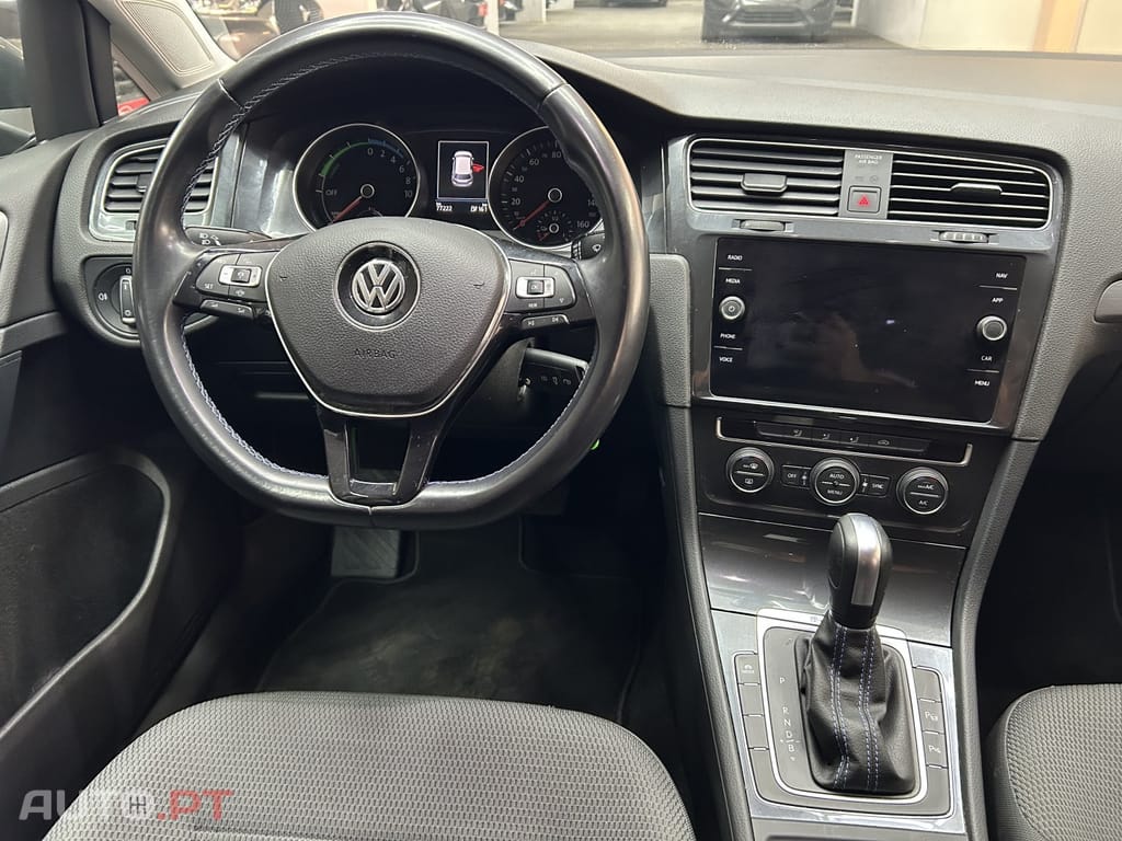 Volkswagen e-Golf AC/DC
