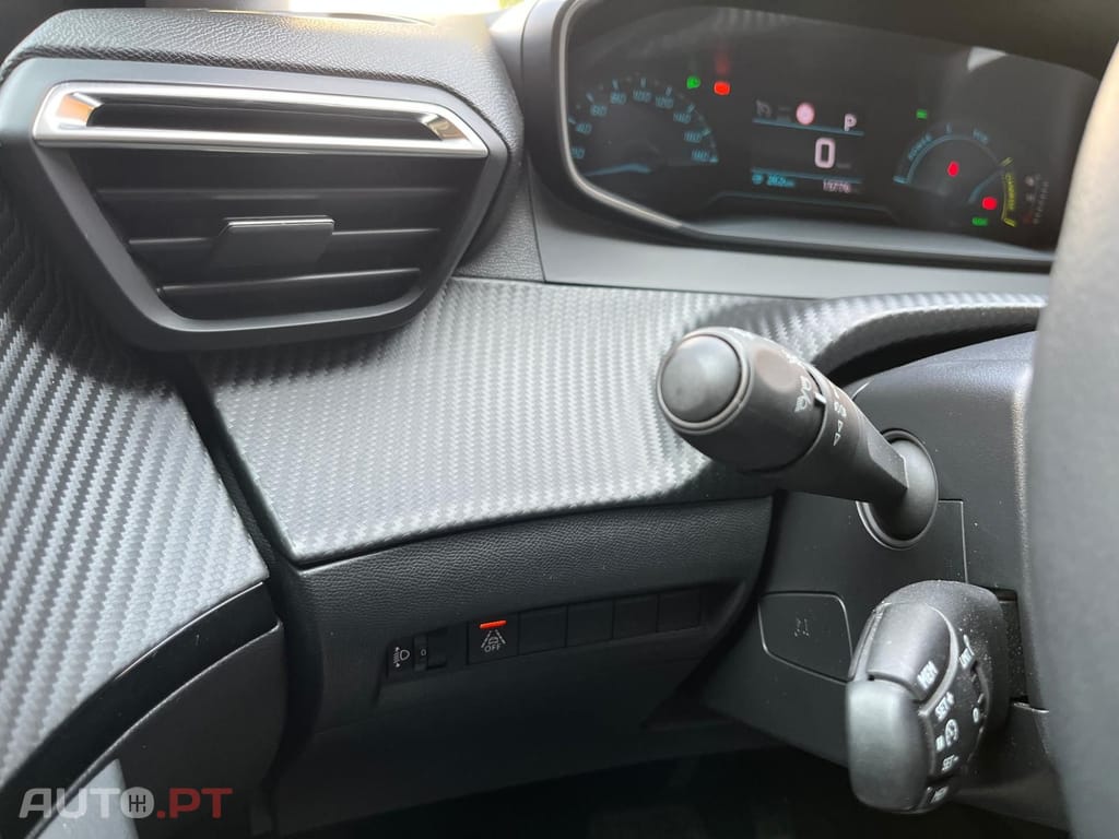 Peugeot 2008 1.2 Active Business