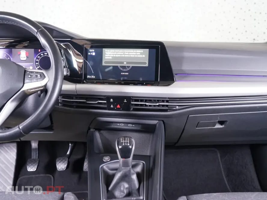 Volkswagen Golf 1.0 TSI Confortline