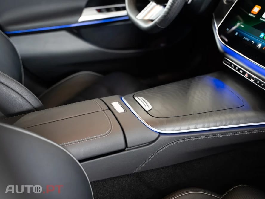 Mercedes-Benz E 300 9G-TRONIC AMG Line