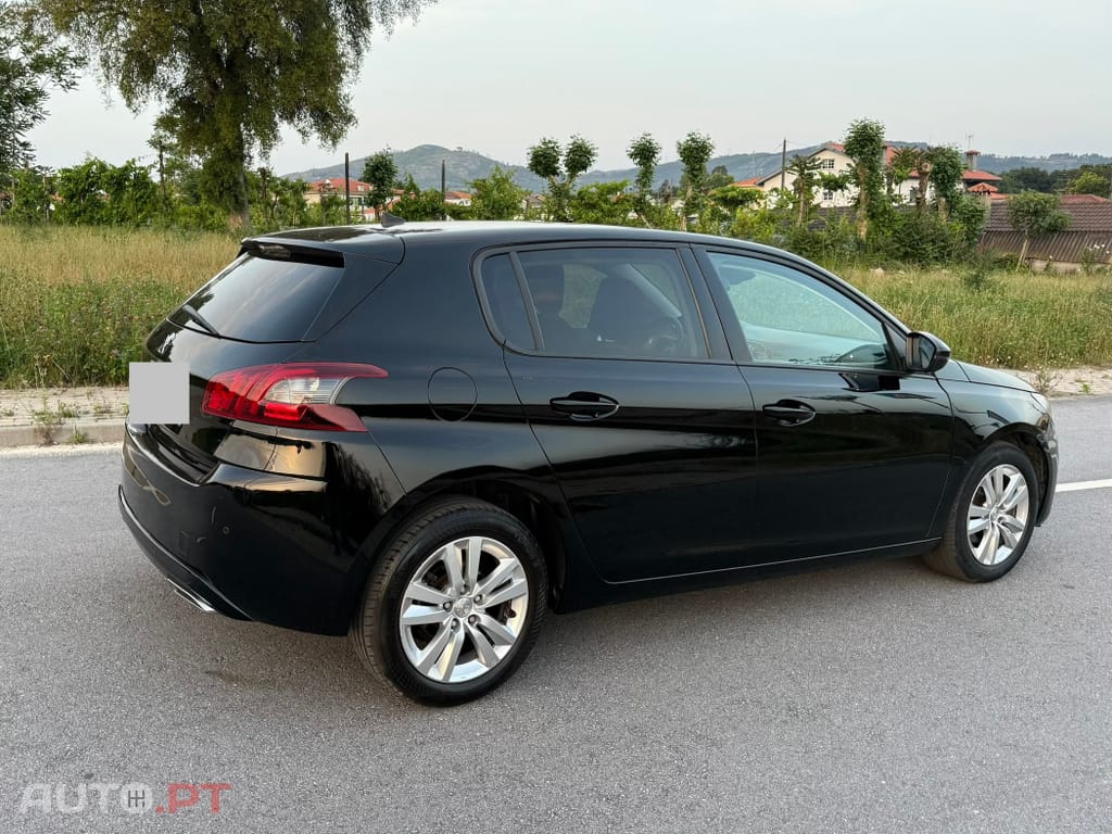 Peugeot 308 1.6 BlueHDi Allure EAT6