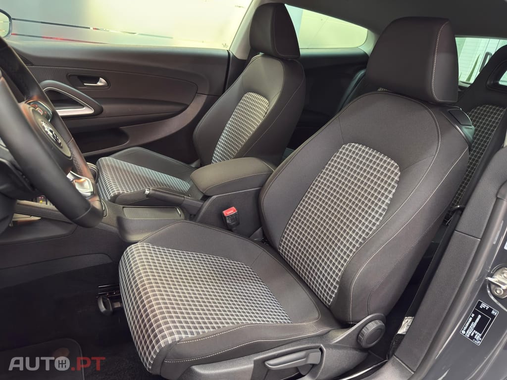 Volkswagen Scirocco 2.0 TDI Sport DSG