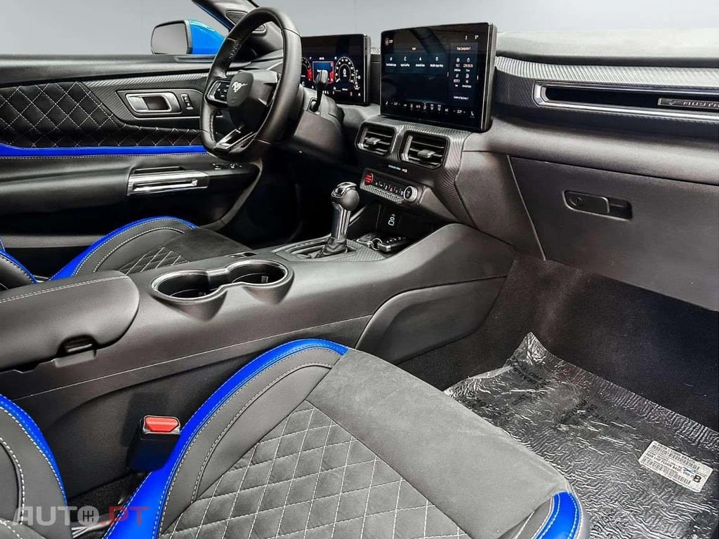 Ford Mustang 2.3 DARK HORSE