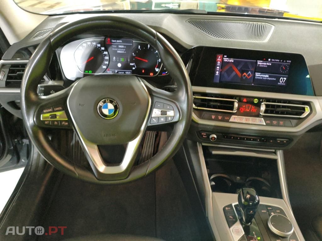 BMW 320 d Auto