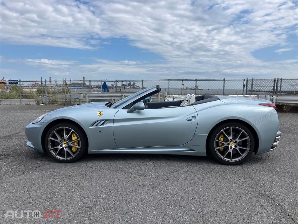 Ferrari California 4.3 V8