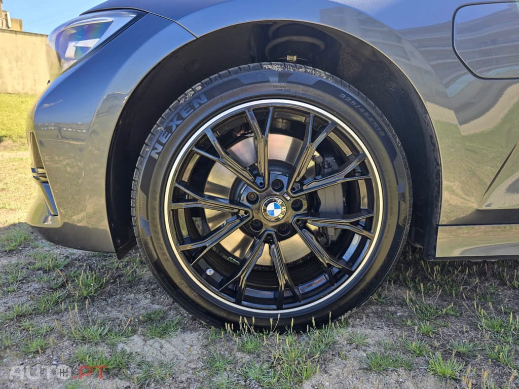 BMW 330 e