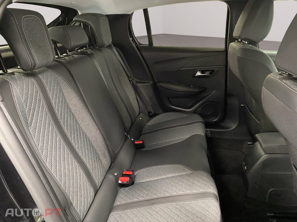 Peugeot E-208 50 kWh Allure