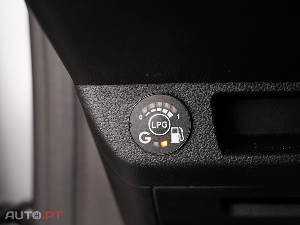 Renault Clio Clio 1.0 TCe Limited Bi-Fuel