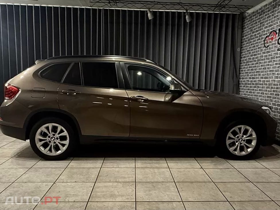 BMW X1 18 d xDrive Line Sport — fotografia 6