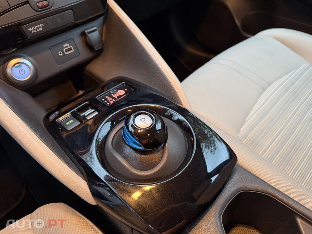 Nissan Leaf N-Connecta Full Led