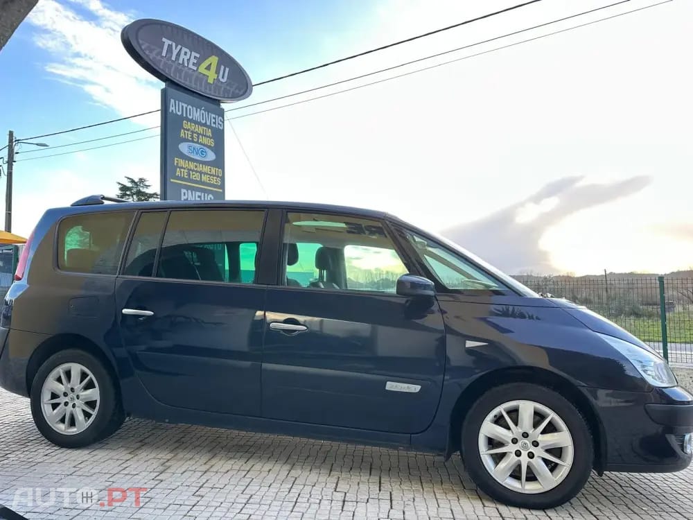 Renault Espace 2.0 dCi Initiale 7L