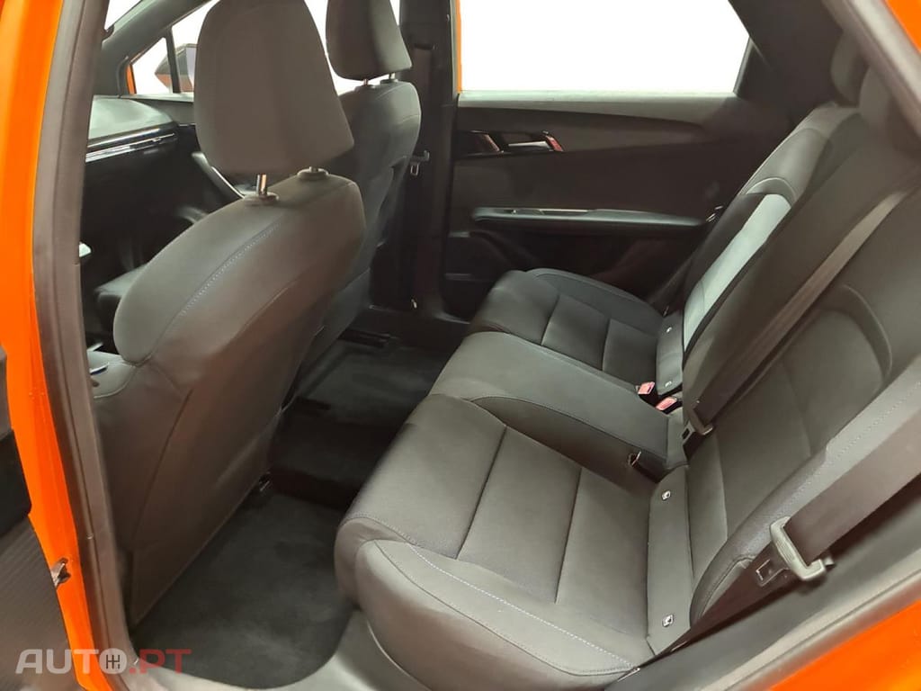 MG MG4 EV Standard 2WD