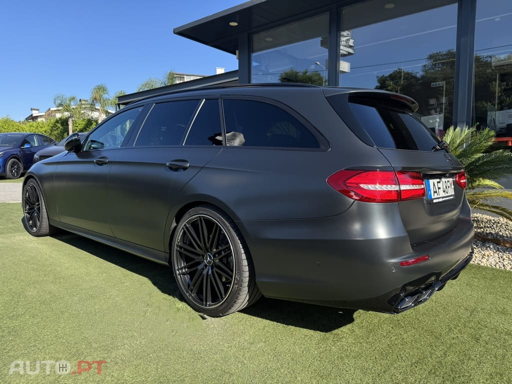 Mercedes-Benz E 220 d AMG Line