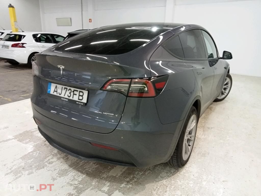Tesla Model Y Long Range Tração Integral