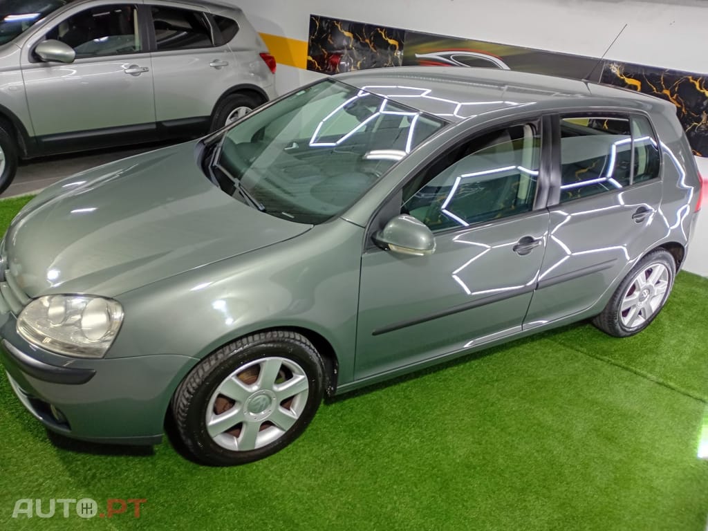 Volkswagen Golf 1.9 TDi 6V Confortline