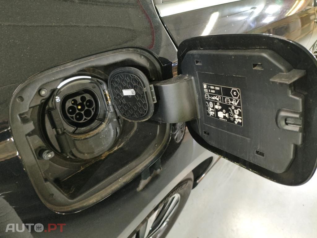 Mercedes-Benz A 250 e Style Plus