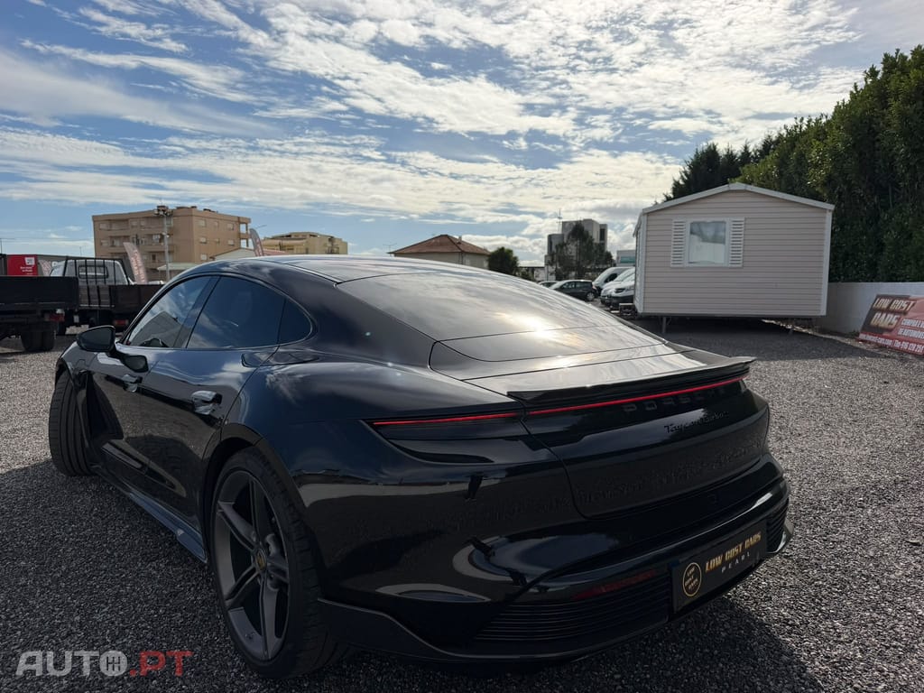 Porsche Taycan Turbo S