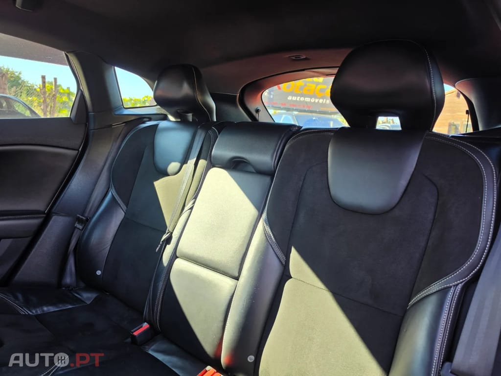 Volvo V40 1.6 D2 R-Design