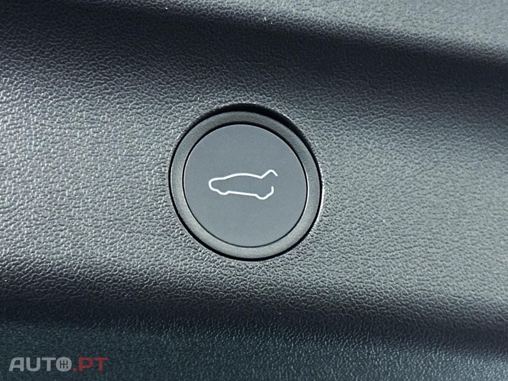 Tesla Model Y Long Range Dual Motor AWD