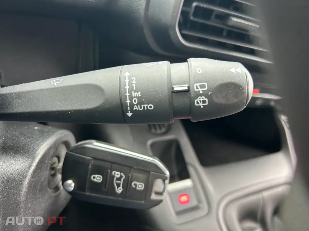 Peugeot Partner 1.5 BlueHDi Premium Standard Plus