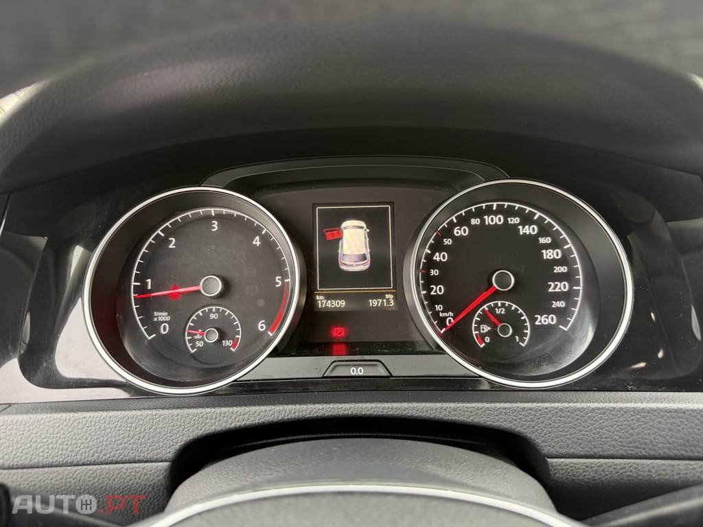 Volkswagen Golf 1.6 TDi Confortline