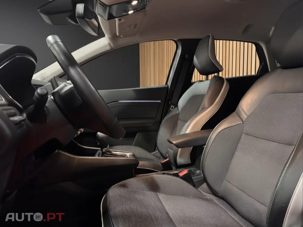 Renault Captur E-TECH 160 E-Tech engineered