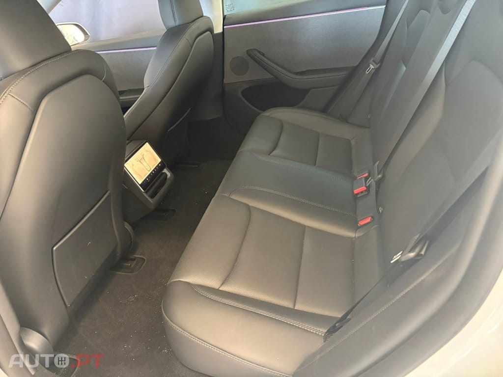 Tesla Model 3 Tração Traseira