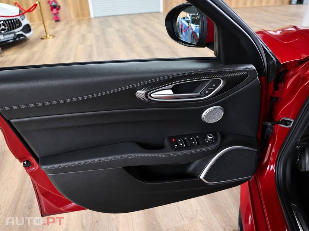 Alfa Romeo Giulia 2.9 Bi-Turbo Quadrifoglio AT8