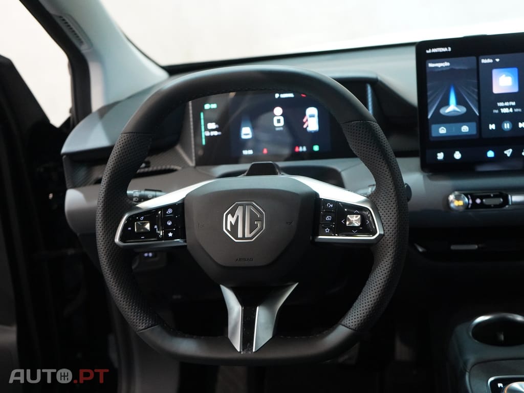 MG MG4 64 kWh Luxury