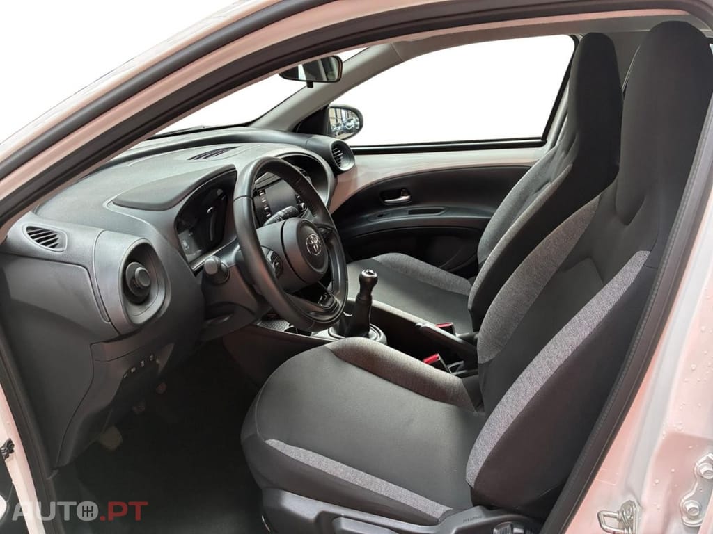 Toyota Aygo X 1.0 VVT-i Dynamic