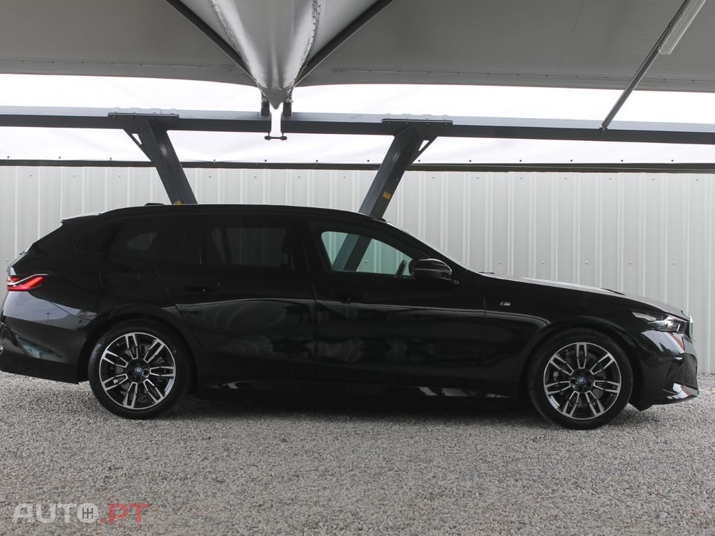 BMW 530 e Pack Desportivo M